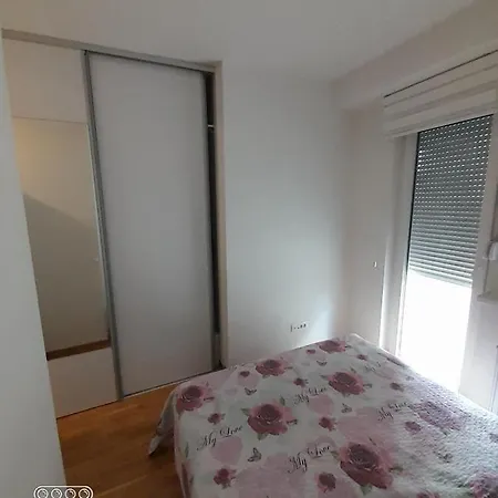 Apartman Sasa *